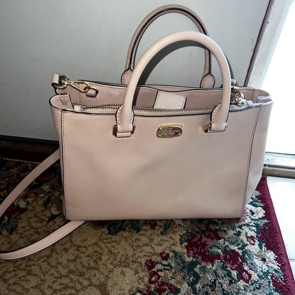 Michael Kors Handbags - Michael Kors Saffiano satchel; NEEDS PROFESSIONAL CLEAN! With crossbody strap